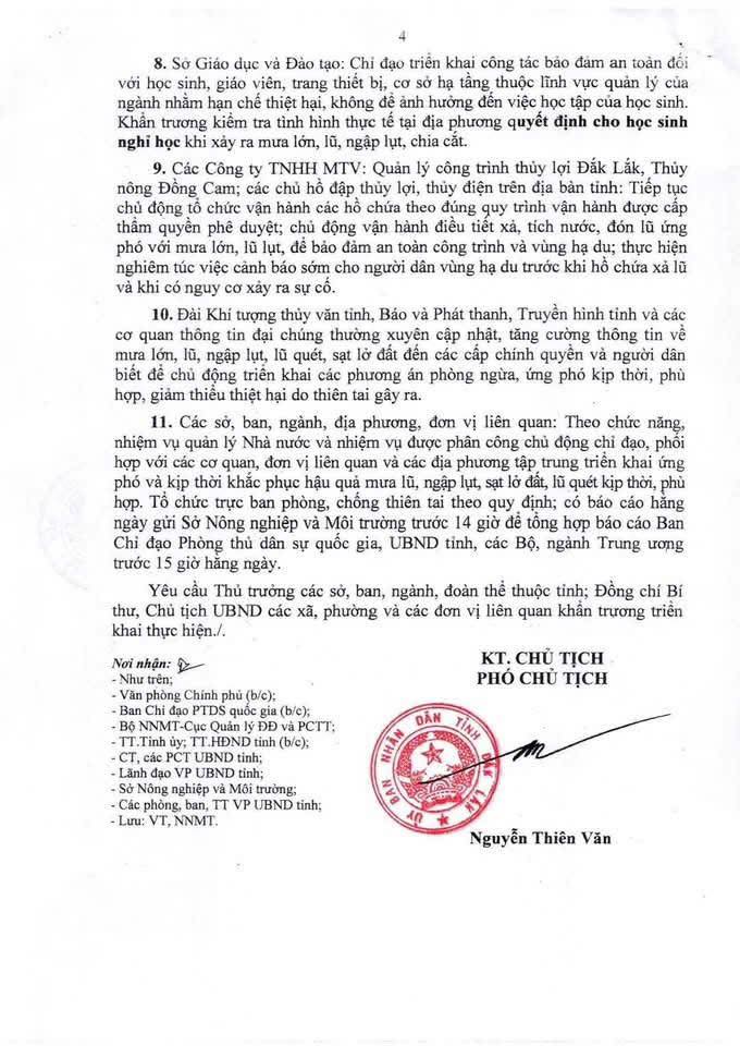 cong dien UBND tinh 4